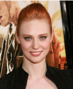 Deborah Ann Woll – Actrice (Daredevil, True Blood), elle est aussi meneuse de jeu passionnée et a animé des parties en ligne.